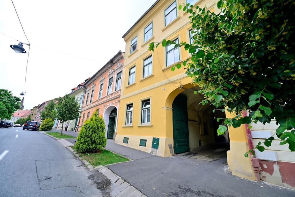 Flh - Althaus Apartment Sibiu Exterior photo